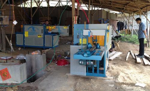 廣東省-惠州-龍門-原木200型-方木50高多片鋸加工現(xiàn)場