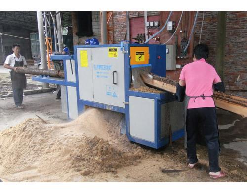 廣東-梅州---250圓木多片鋸加工現(xiàn)場(chǎng)