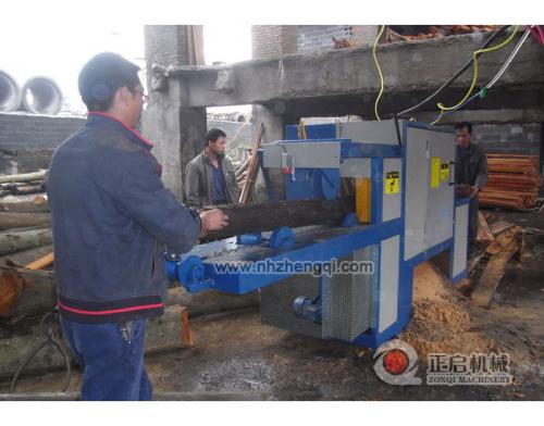 湖北省恩施市龍風(fēng)鎮(zhèn)--鋸雜木現(xiàn)